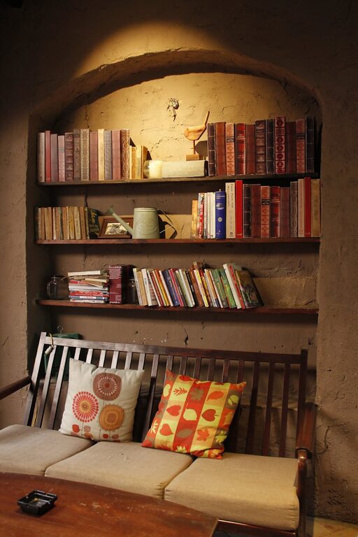 Tips for Creating a Cozy Reading Nook in Your Home